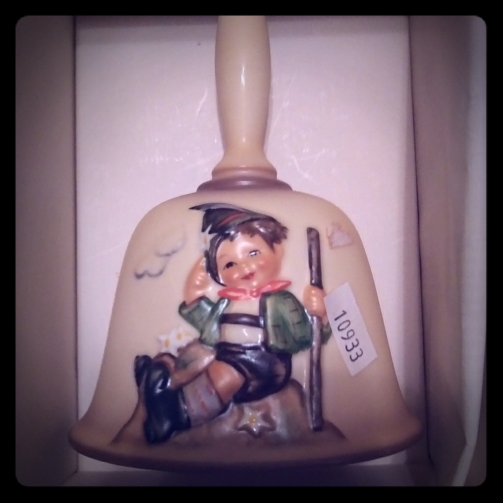 New MJ Hummel Goebel Bell